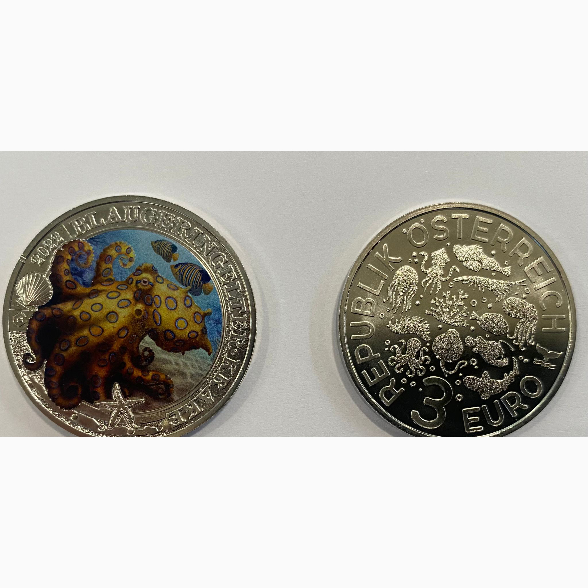 novita - Commemorative Estero - Austria - Serie Dinosauri:  Pachicefalosauro - 3 euro con dettagli smaltati e fluorescenza